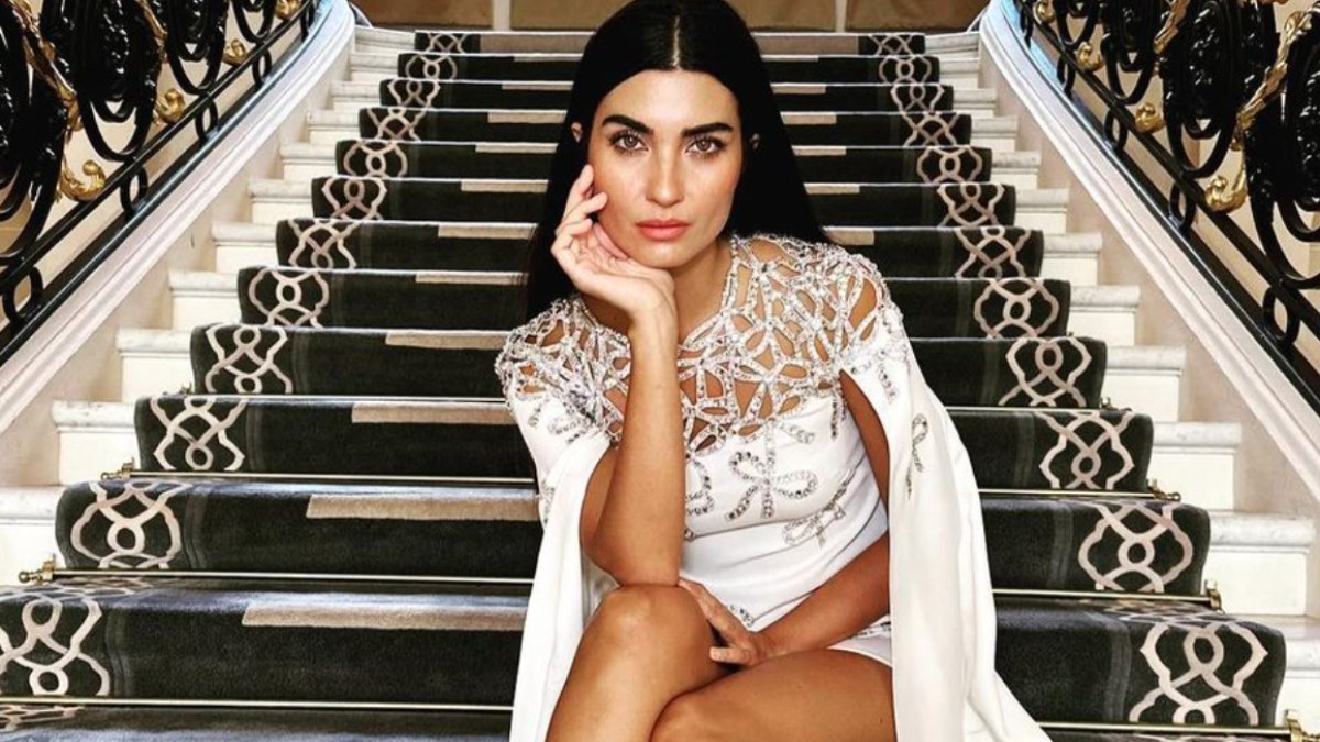 Tuba Büyüküstün saçlarını kesti: Anılarla vedalaşma vakti